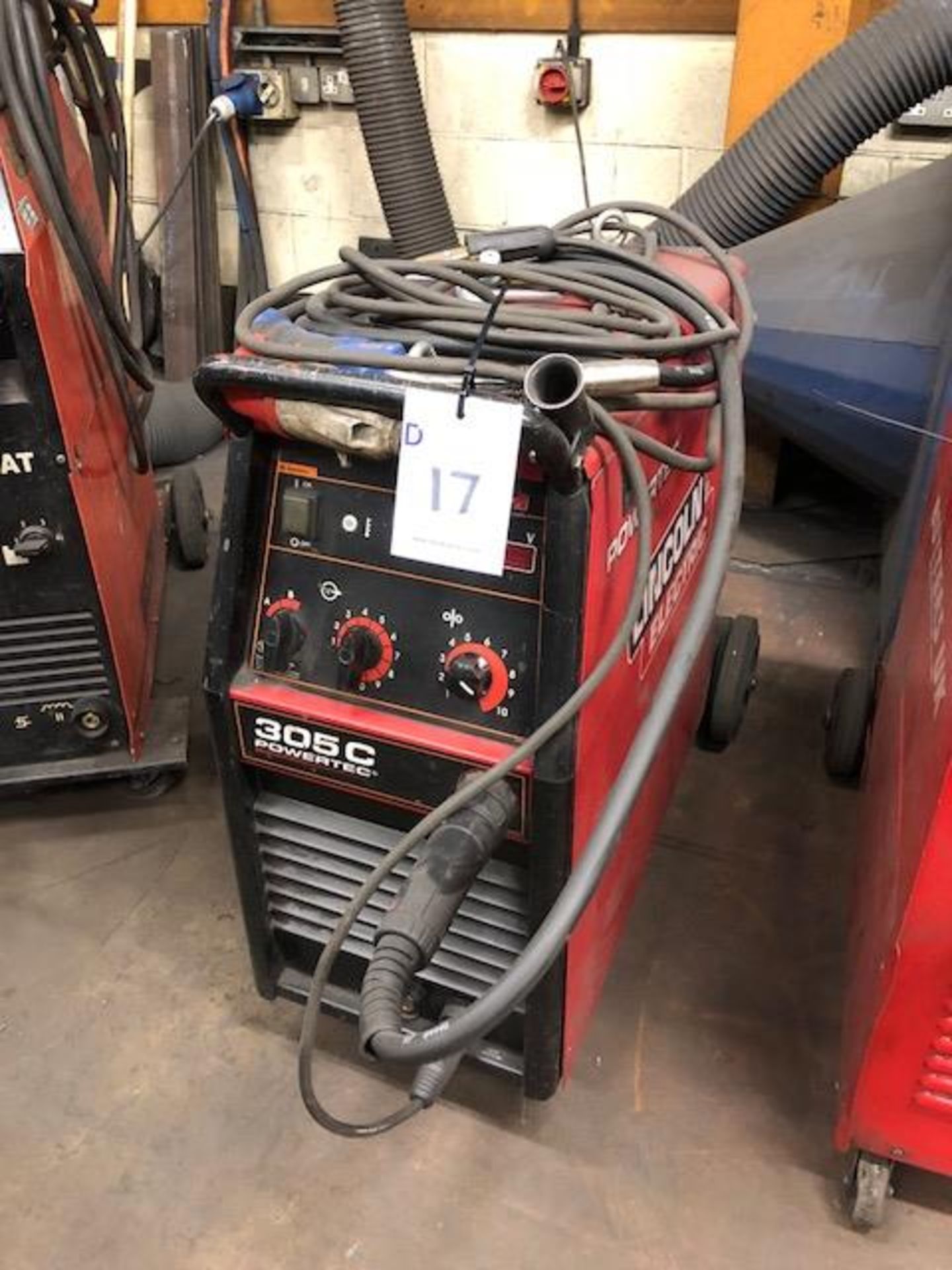 LINCOLN ELECTRIC POWERTEK 305C 4X4, 415v portable MIG welder s/no: P1130700813