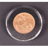 A Victorian 1898 22ct gold full sovereign in plastic case with certificate.