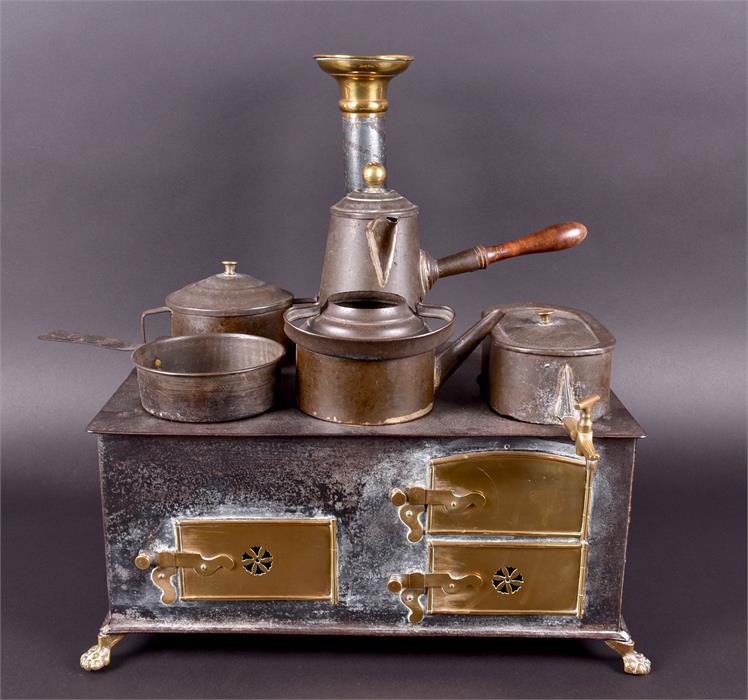 A Marklin tinplate Child’s Cooking range circa 1900, the oven with two pierced and one plain brass - Image 2 of 5