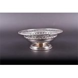 A small silver 20th century silver tazza Birmingham, 1968, 5 cm high x 13 cm diameter, 3.8 ozt.