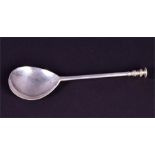 A James I parcel-gilt silver seal-top spoon London 1606 by William Cawdell, top of seal engraved