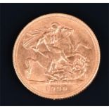A George V gold full sovereign, 1929