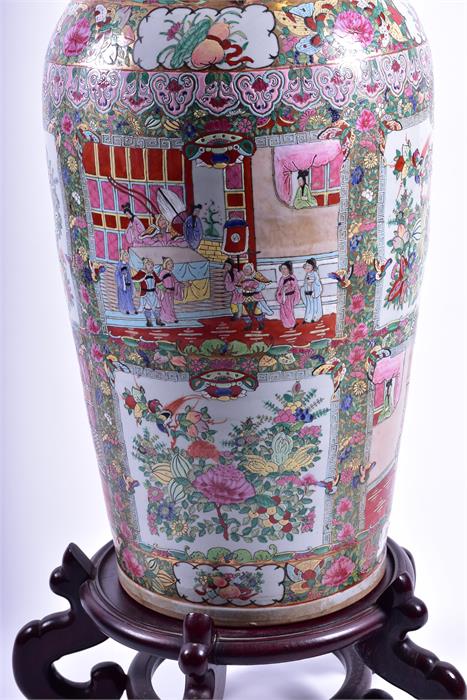 A very large floor standing 20th century Chinese porcelain famille rose vase decorated with hand - Image 8 of 10