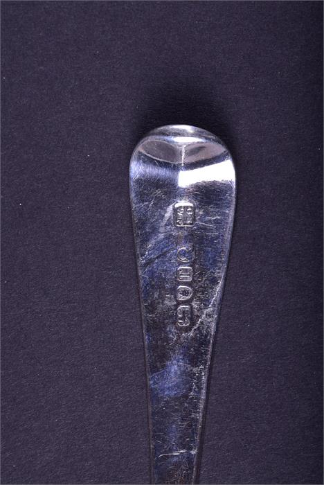 A pair of George III silver basting spoons by George Smith & William Fearn, London 1792, 28.5 cm, - Image 6 of 9