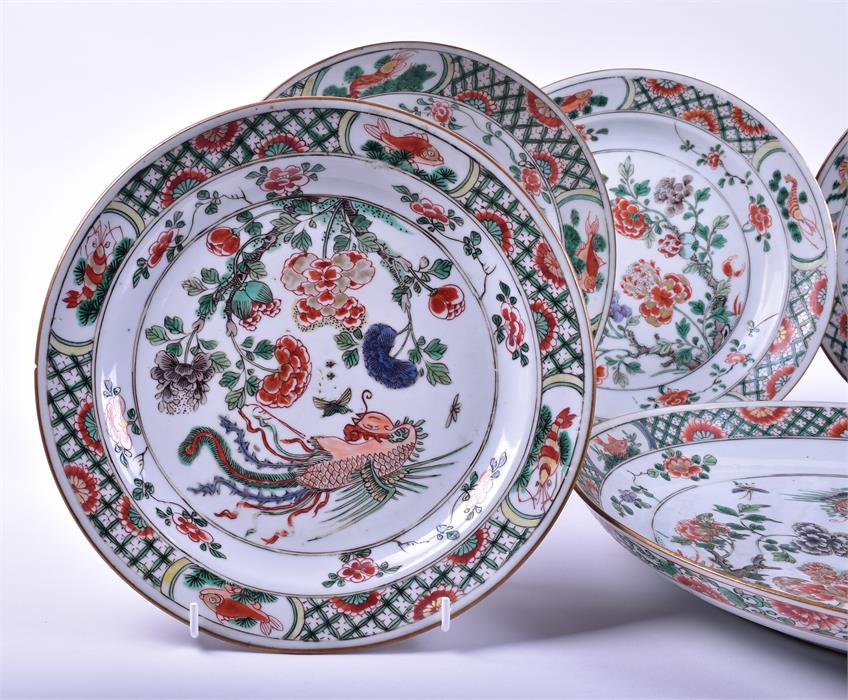 A set of six late 18th/early 19th century Chinese famille verte plates  together with a charger, all - Image 7 of 20
