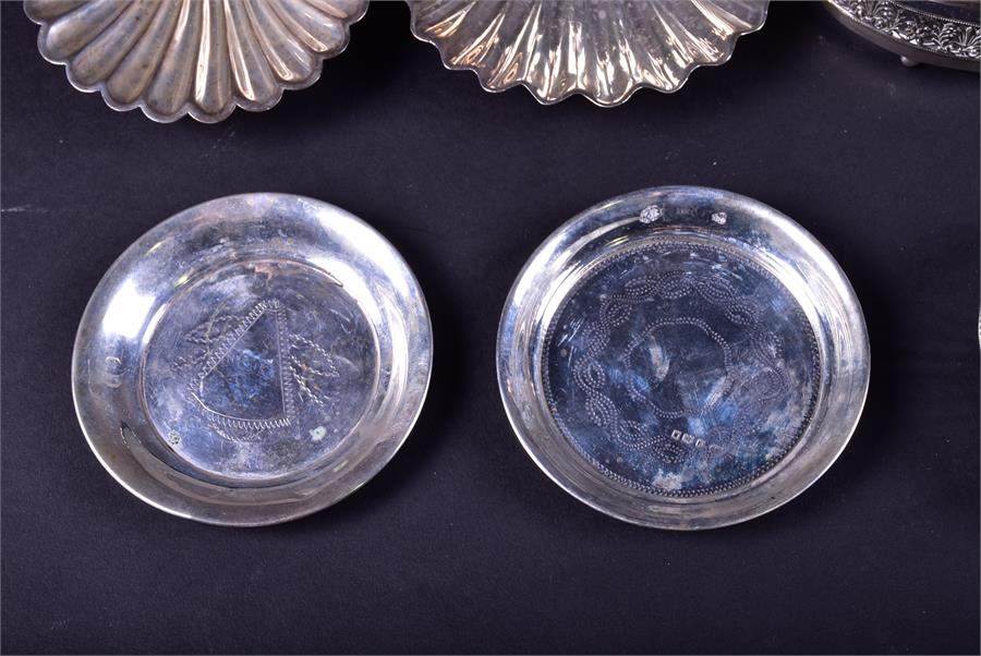 A mixed group of 19th century and later silver dishes and baskets to include two shell formed - Image 6 of 11