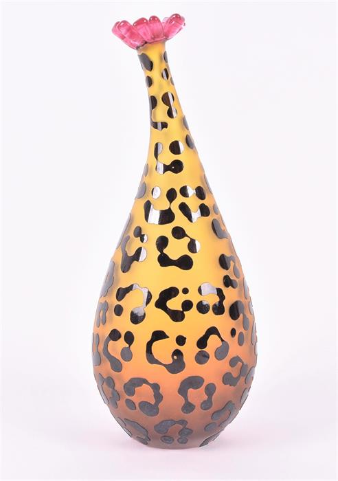 An early 2000s Sarah Cable studio glass cameo vase, the yellow tapering tearpdrop shaped body with