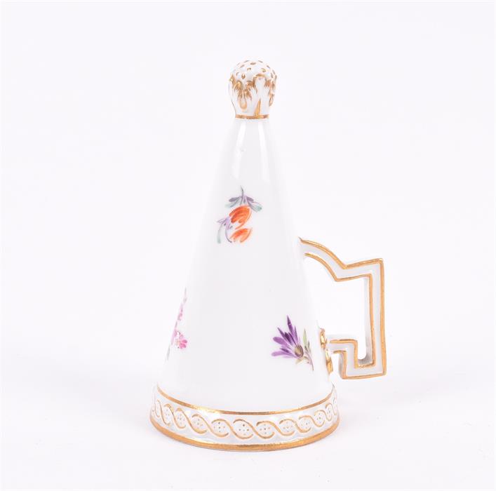 A 19th century Meissen porcelain candle snuffer painted with sprays of flowers and gilt - Image 4 of 5