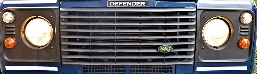 2001 LandRover Defender TD5, 110, ex RAF Genuine LandRover ‘Specialist Vehicle’, 11 seats with - Image 32 of 32
