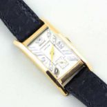 Art Deco-Herrenarmbanduhr "HAMILTON". Rechteckiges 14 kt. GG-Gehäuse. Mattsilbernes Zifferblatt (kl.