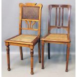Zwei Jugendstil-Stühle. Kirsche. Trapezförmige Zargen, einmal mit konischen Vierkantbeinen, einmal