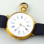 Damentaschenuhr "C. WERSCH BRIEG" als -armbanduhr. 14 kt. GG, Rückdeckel guillochiert mit