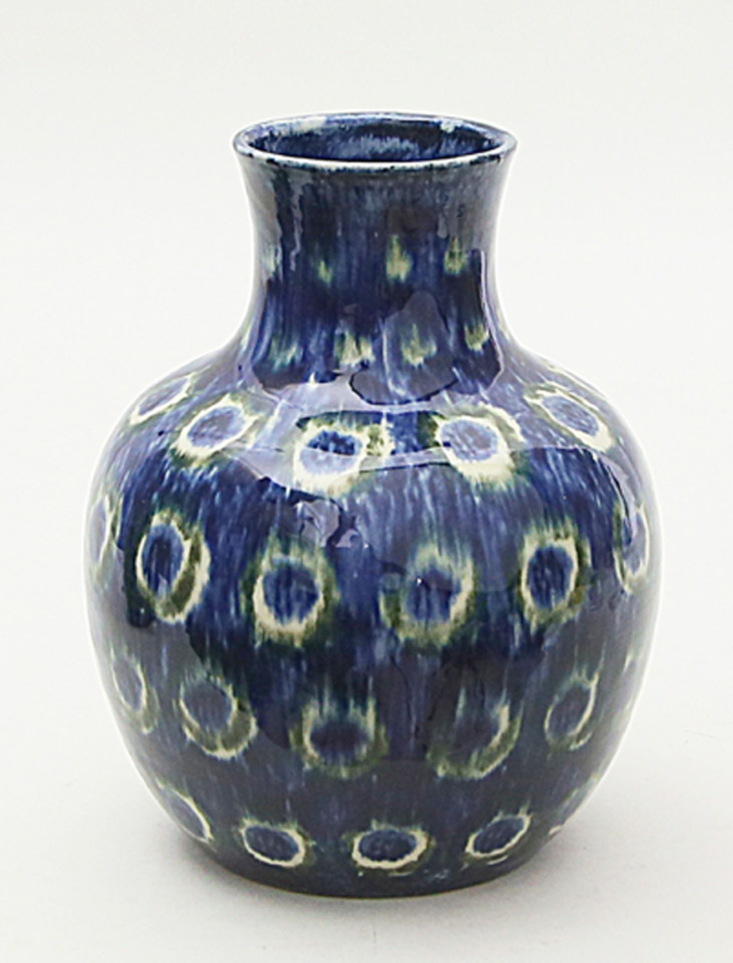 Festersen, Friedrich Gebauchte Vase mit eingezogenem Hals. Keramik mit geschwämmeltem Dekor in