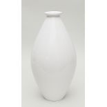 Petri, Trude Bodenvase in Krukenform, weiß. Entwurf von 1951. Szeptermarke Berlin, 1945-1962. 2.