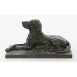 Gatti, Jesualdo (1855 Neapel 1893)Liegender Jagdhund. Dunkel patinierte Bronze. Auf naturalistischer
