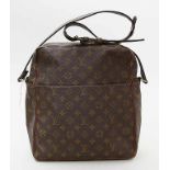 Vintage Louis Vuitton-Marceau.Schultertasche aus der Linie "Monogram Canvas" mit Eclair-Zipper. L.