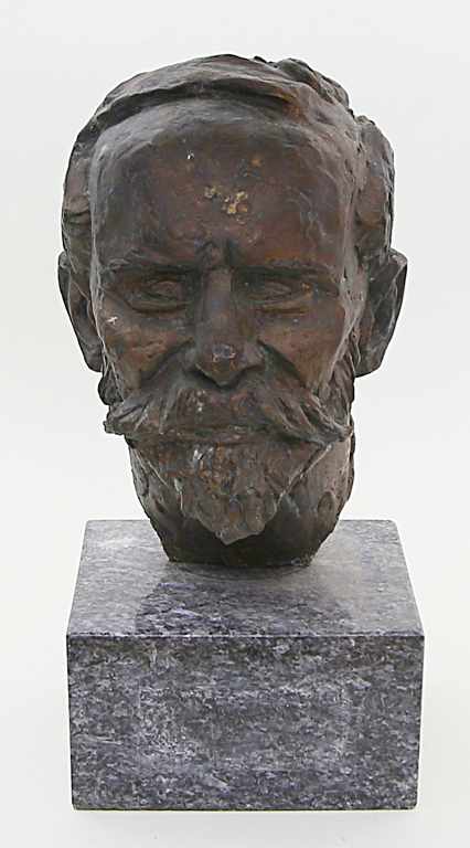 Dunikowski, Xawery (1875 Krakau - Warschau 1964)Portraitbüste aus Bronze auf einem Marmorsockel.