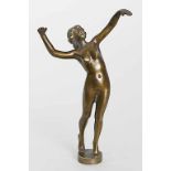 Unbekannter Künstler (Anf. 20. Jh.)Tanzender Frauenakt. Gold-braun patinierte Bronze (Plinthe mit