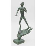 Milles, Carl (1875 Knivsta - Lidingö 1955), nach"Hand of God". Bronze mit differenzierender, teils