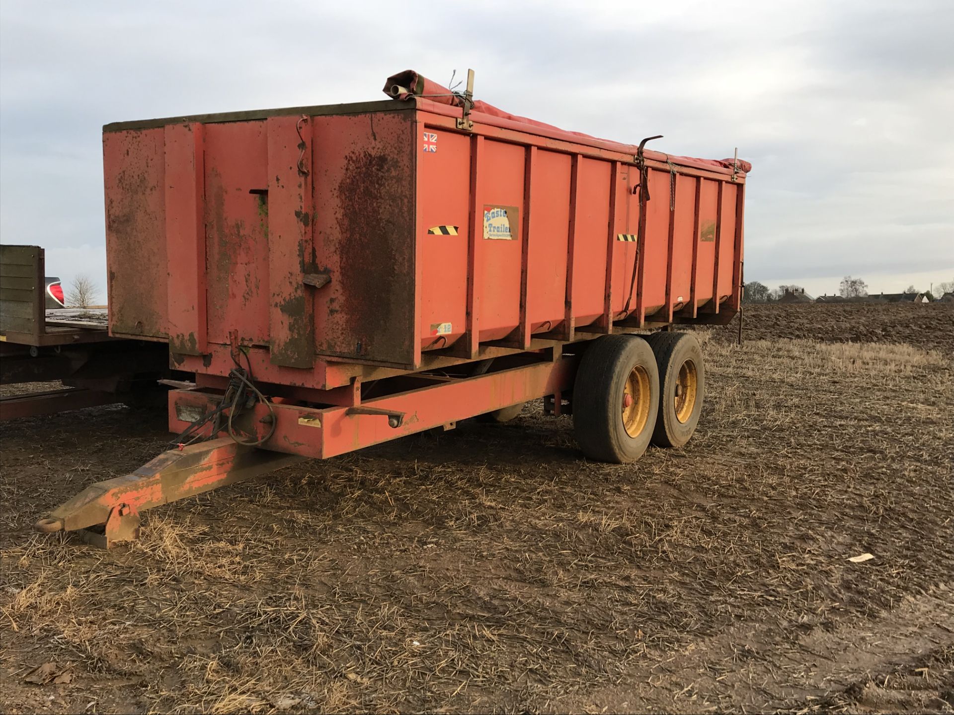 Easterby 12 tones steel monocoque sprung tandem axle tipping Trailer c/w manual tailgate c/w grain - Image 2 of 2