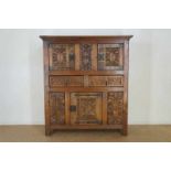 Eiken Renaissance-stijl kast met gestoken briefpanelen, 5 deuren en 2 laden, 19e eeuw, h. 186 br.