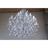 Kristallen kroonluchter, 15-lichts Crystal chandelier