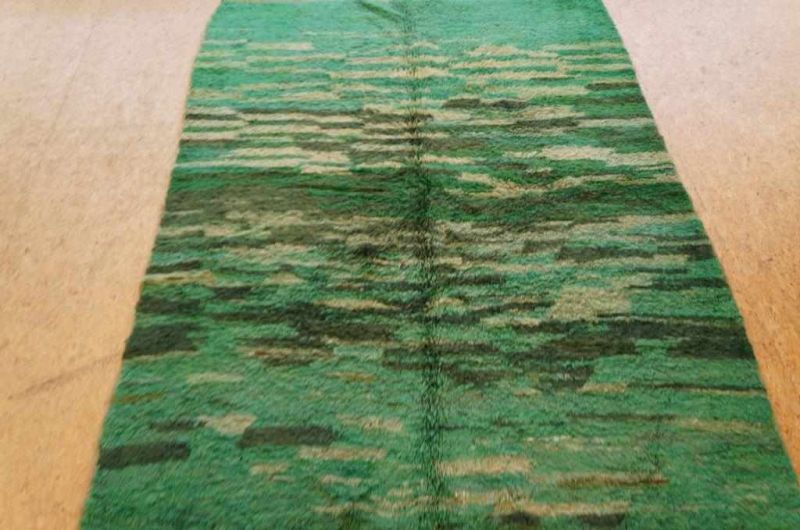 Handgeknoopt gerecycled wollen design tapijt, Marokko, 290 x 185 cm. Handmade recycled vintage