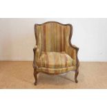 Mahonie oorfauteuil afgezet met siernagels en bekleed met gestreept velours Mahogany fauteuil,