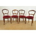 Serie van 4 mahonie Biedermeier stoelen met rood velours, 19e eeuw Set of 4 mahonie Biedermeier