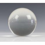 China/Japan, kristallen bol. In houten bewaardoos. Met certificaat van Pearl & Gem Association of