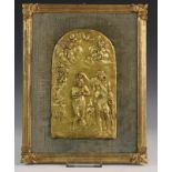 Frankrijk, verguld bronzen plaquette, 19e eeuw, met reliëfvoorstelling van Doop van Christus. In