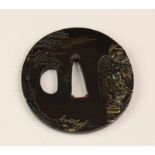 Japan, bronzen tsuba, Meiji periode met voorstelling van Kabuki acteur. Met koper en zilver.