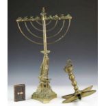Antiek bronzen godslamp, chanuka en Hebreeuws gezangenboekje, 19e eeuw met gouden slot [3]