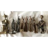 Molukken, collectie metalen voorouderfiguren [ds]