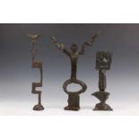 Alphons Freijmuth (geb. 1940)Drie bronzen sculpturen driemaal brons, gesign., h. 34 cm. en h. 26 cm.