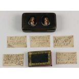 Hoornen doosje en miniatuur poëziealbum, vroeg 19e eeuw.Hierbij diverse objets de vertu [2 + zkj]
