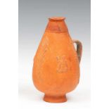 Noord Afrika, Romeins terra sigillata fles, ca. 3e eeuw.Terra Sigillata Roman flask with relief