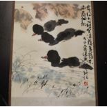 China, rolschildering op papier, 20e eeuw;Eenden. Met tekst en signatuur [1]