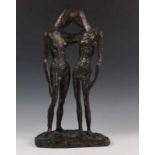 Wessel Couzijn (1912-1984), bruin gepatineerd bronzen sculptuur; Adam en Eva. Gesigneerd WC 2/8 h.