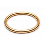 Roségouden stijve armbandvan rond buis (drukknop witgoud) bruto 18,5 gr. [1]