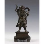 China, bronzen sculptuur, vroeg Qing dynastie;Daoistische god (hersteld) h. 17 cm. [1]