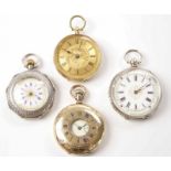 14krt. Gouden sleutelhorloge, een zilveren sleutelhorloge en twee remontoirhorlogesSleutelhorloge