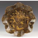 Japan,, gelobd schildpad bord, Edo/Meiji periode,met verguld decor van fazant bij rotsformatie en