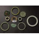 China, diverse jade en jadeit plaquettes, ringen en armbanden [zkj]