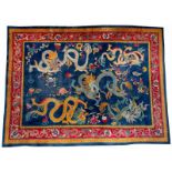 Peking kleed 384 x 289 cm. [1] A Peking carpet, North China, 20th Century