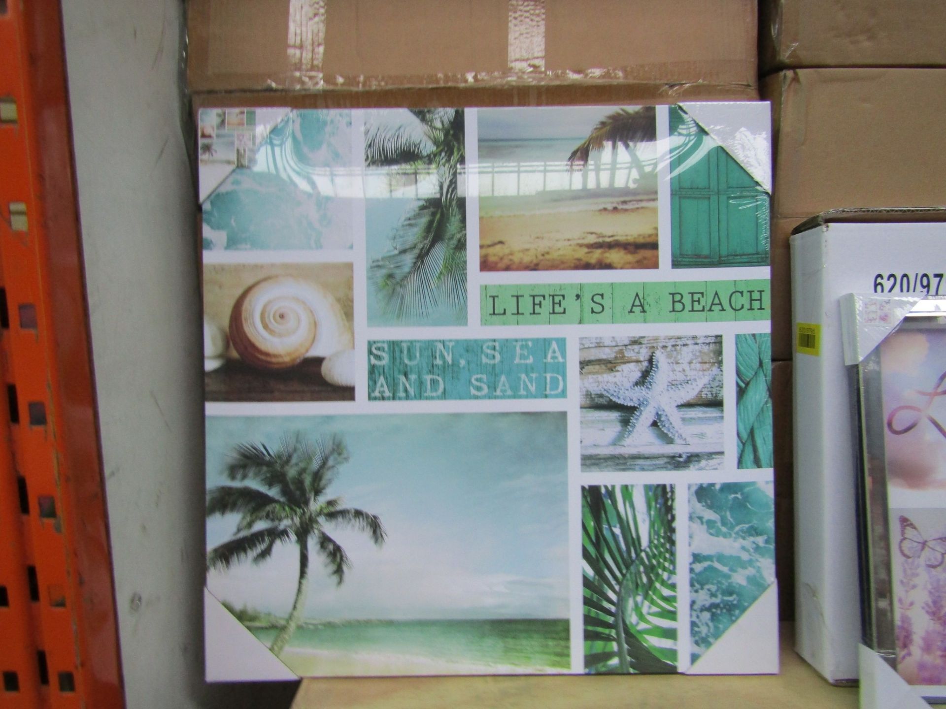 1 BRAND NEW BOXED ARTHOUSE MONTAGE LIFE'S A BEACH