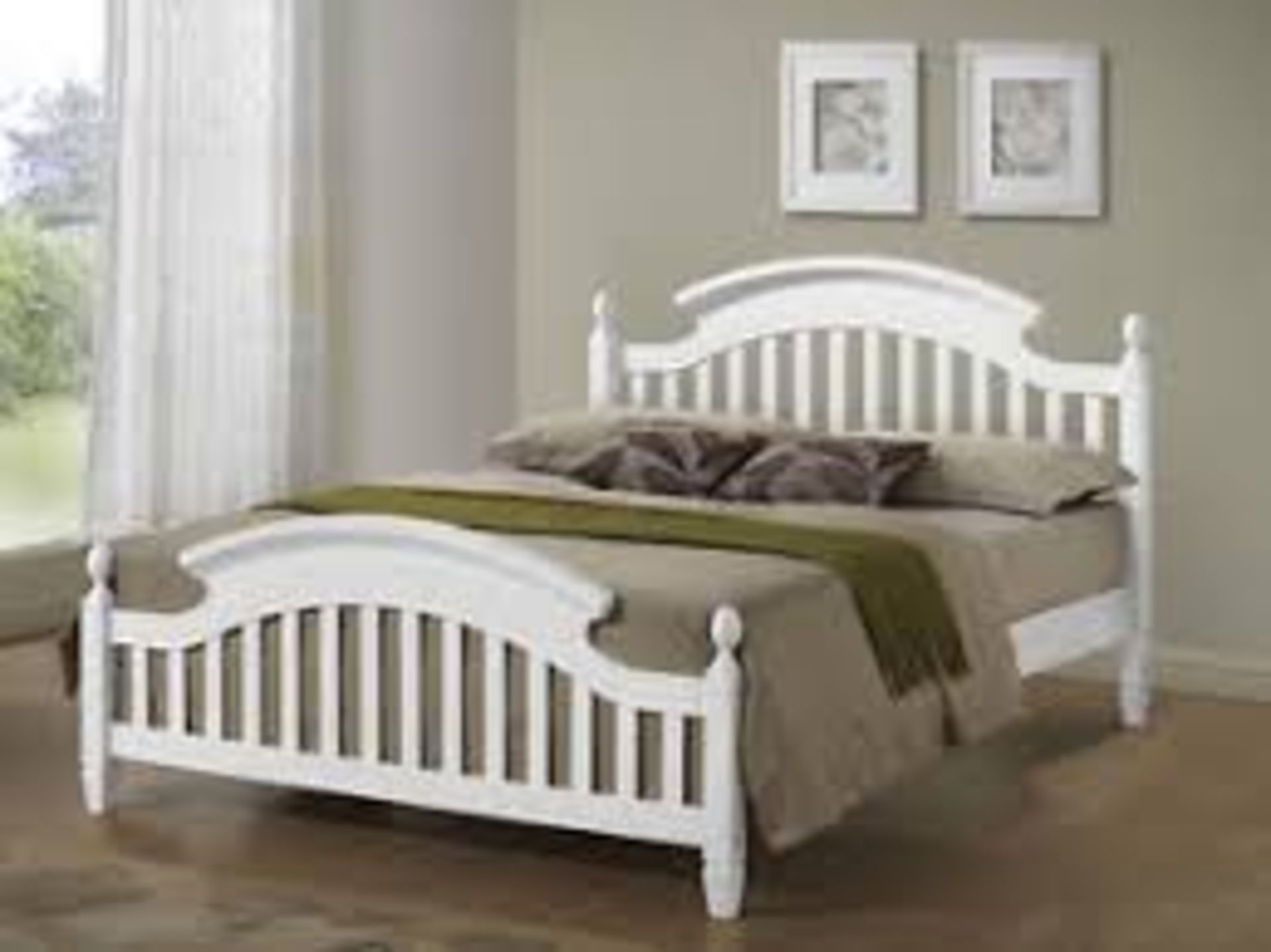 1 BRAND NEW BOXED ISABELLE 5FT KINGSIZE WHITE BED