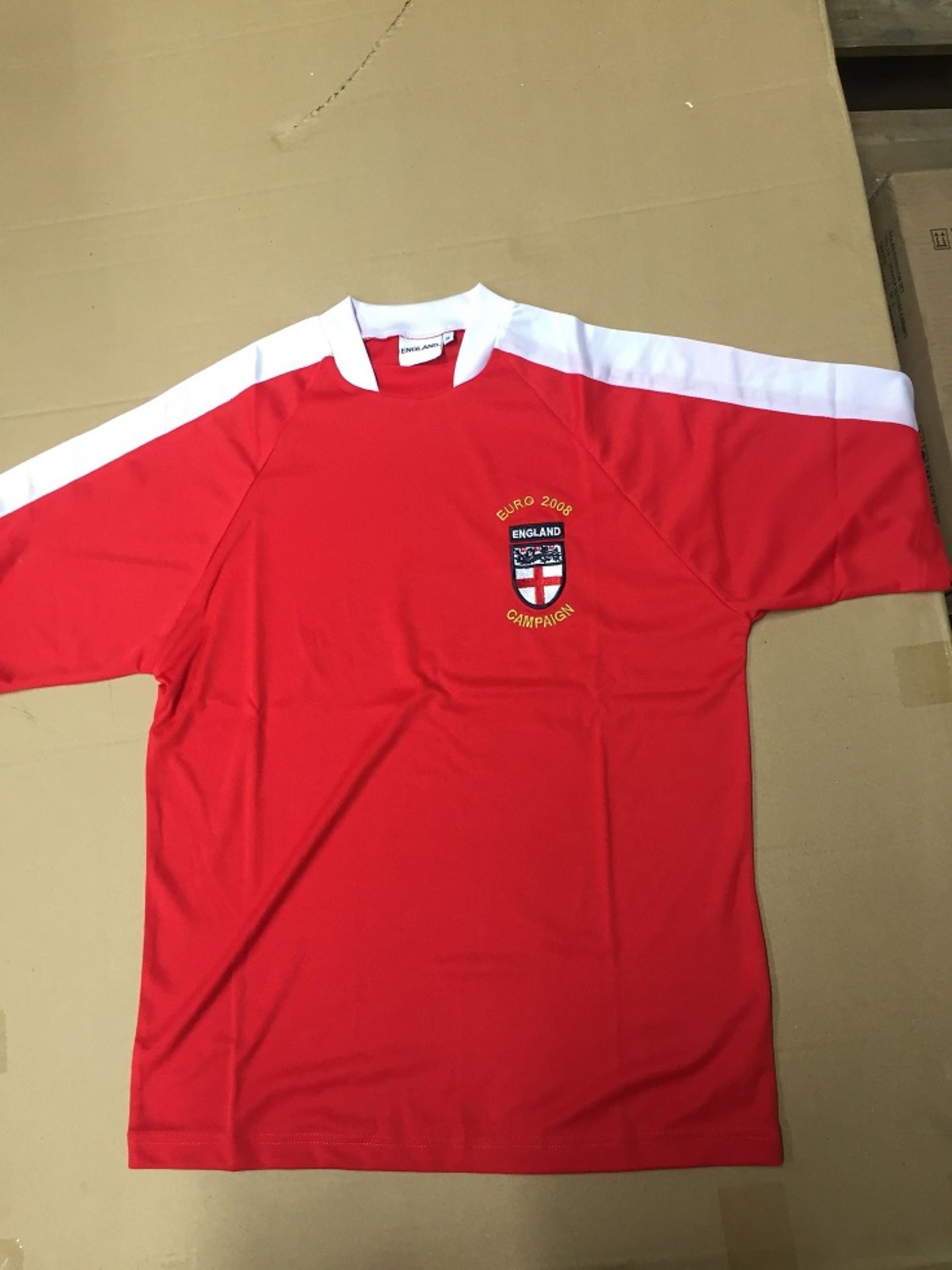 100 X BRAND NEW BAGGED ENGLAND RED 2008 EUROS FOOTBALL TOPS