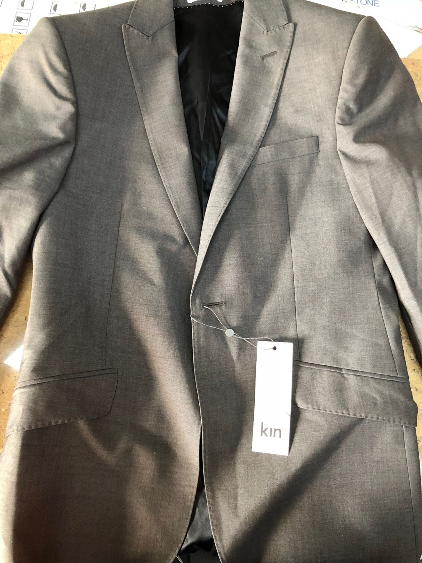 1 BRAND NEW JOHN LEWIS MEN'S KROFT PLAINWEAVE SUIT