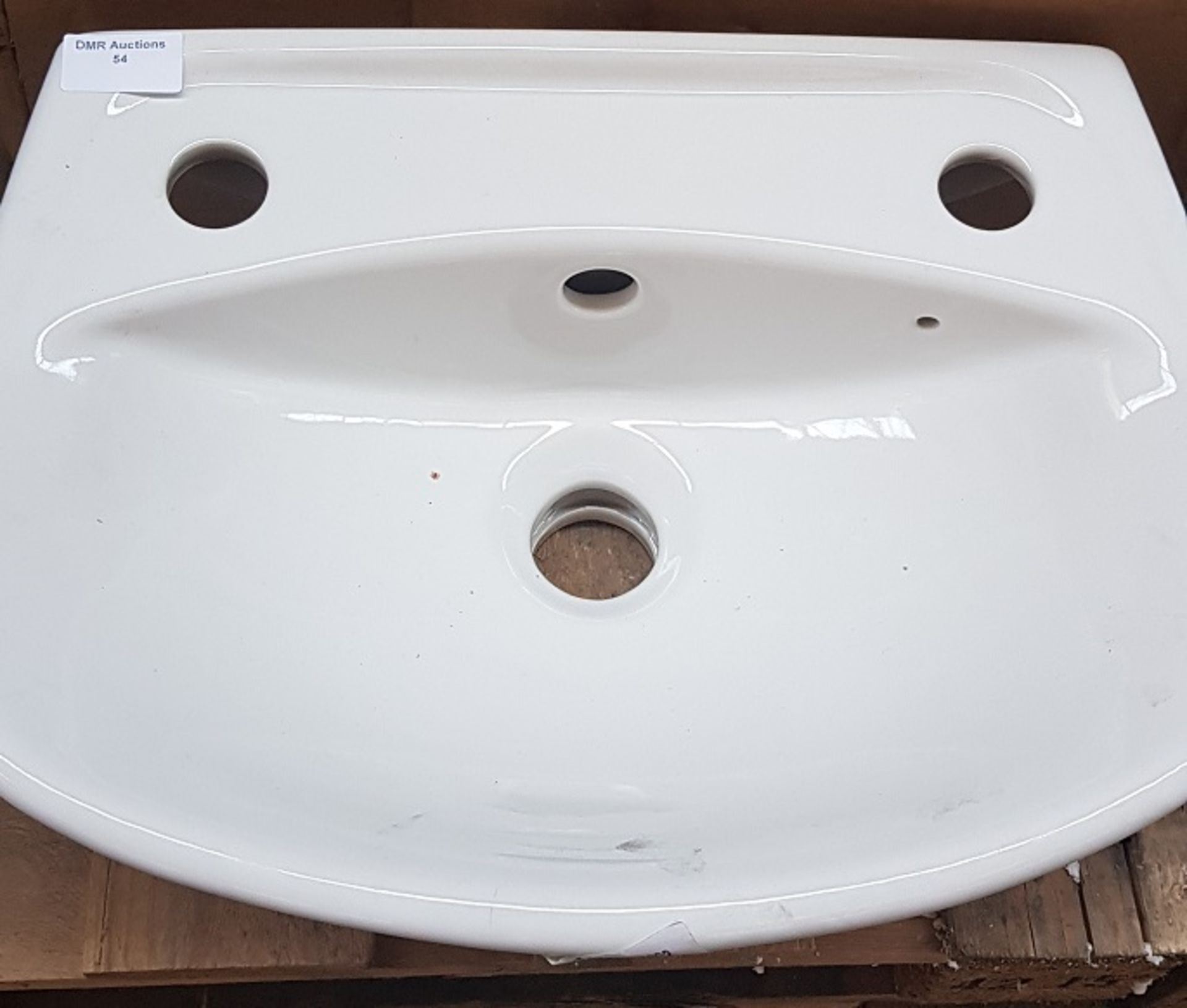 1 BOXED SMALL SINK, 2 TAPHOLES, WHITE (39X29X10) (VIEWING AVAILABLE)